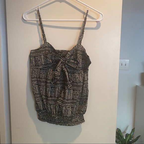 Geometric crop top - Picture 2 of 4